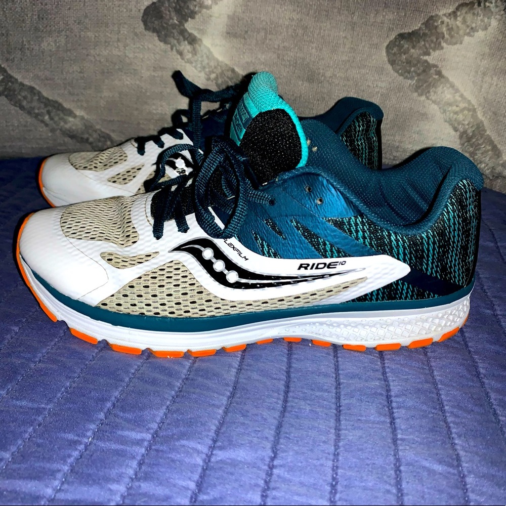 SAUCONY Flexfilm RIDE10 running shoes, size 7M YOUTH, super lightweight.